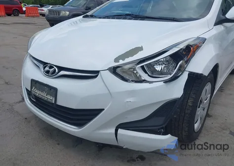 2016 Hyundai Elantra Se z USA, uszkodzony, nr VIN 5NPDH4AE3GH745592